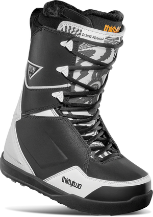 32 Lashed X Melancon Womens Snowboard Boot (Black/White)