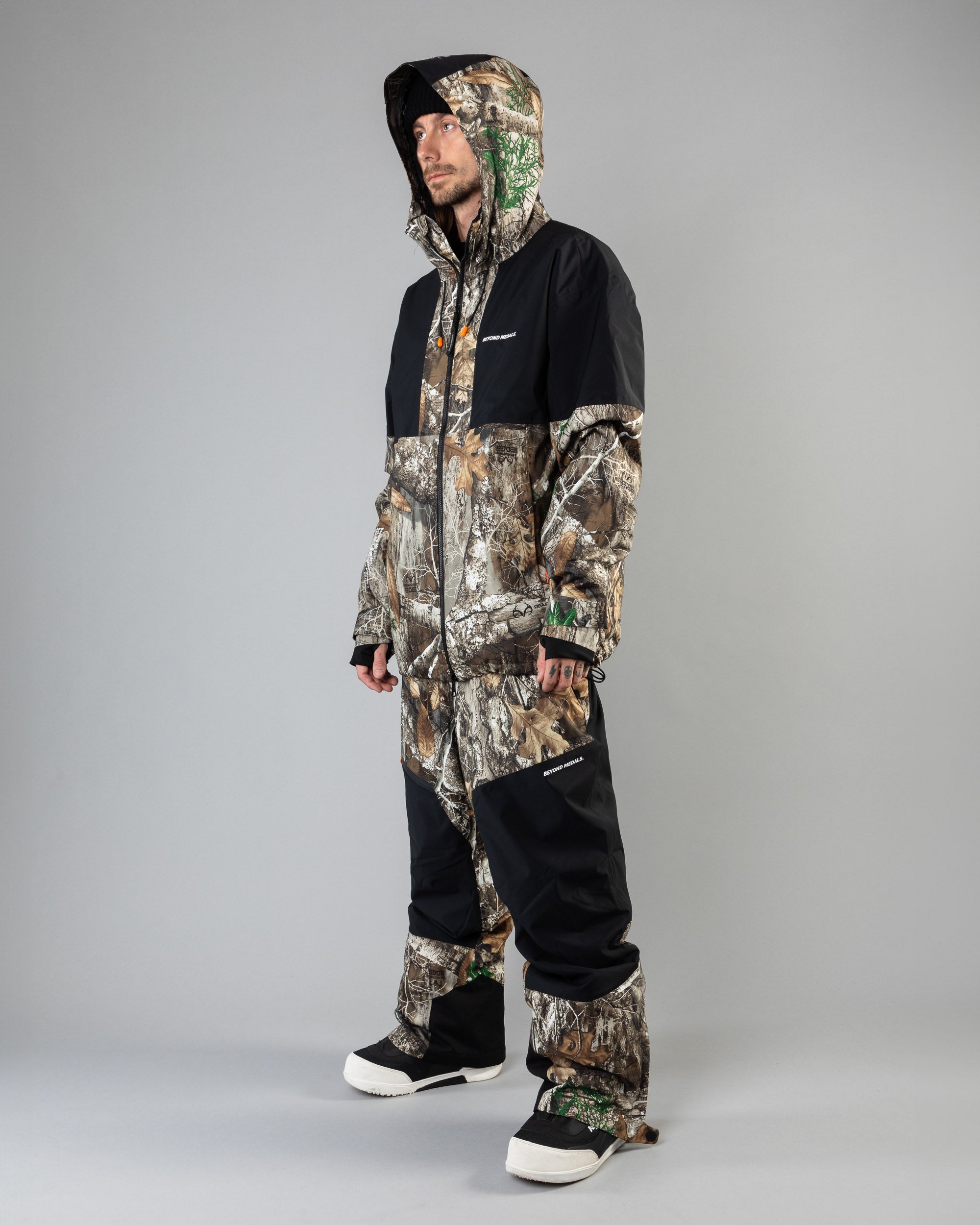 Beyond Medals Zip Pants 2L (Real Tree) – Milo Snow and Skate Beyond Medals Zip Pants 2L (Real Tree) – Milo Snow and Skate