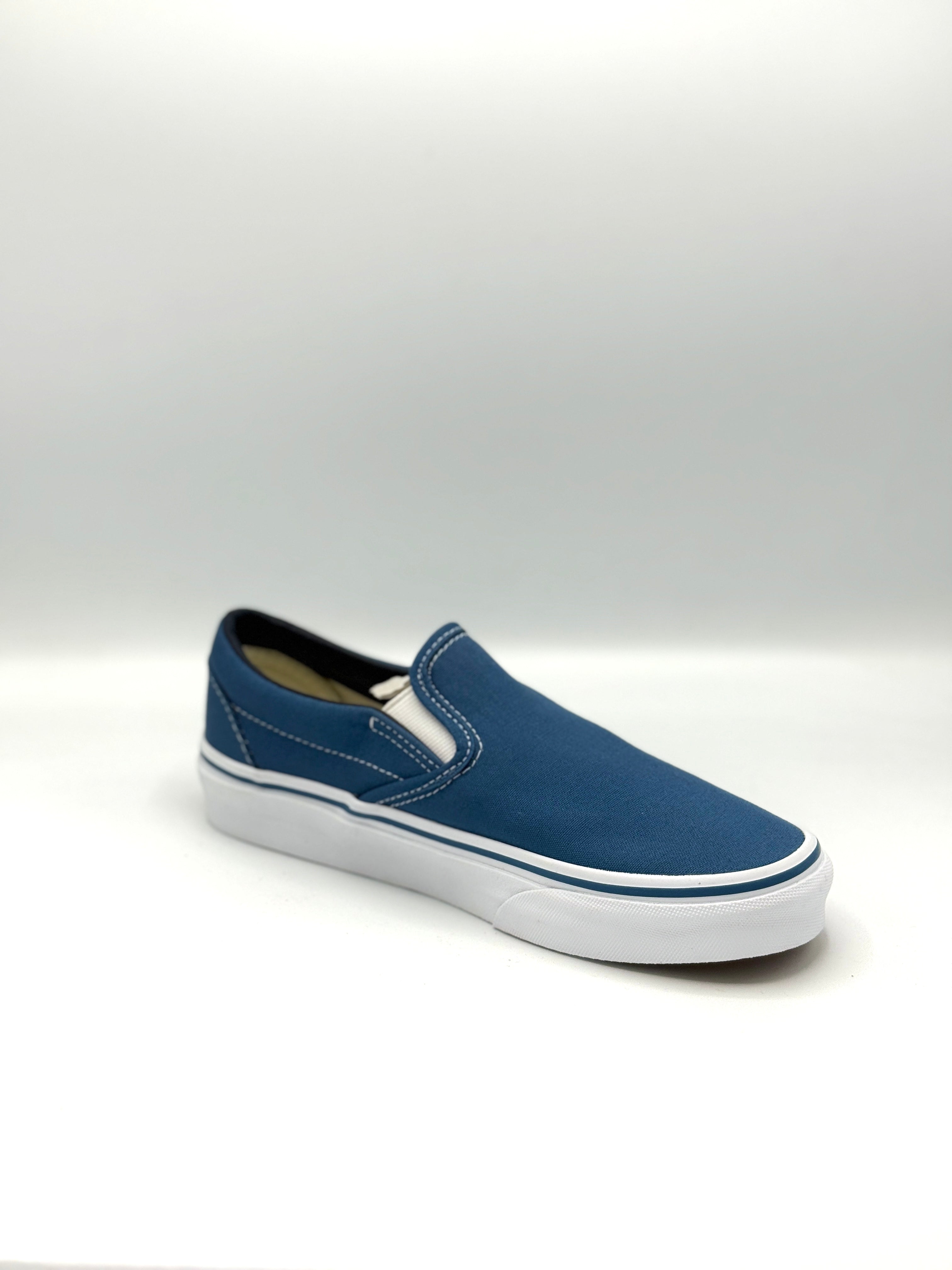Vans Slip On Classics (Navy) – Milo Snow and Skate