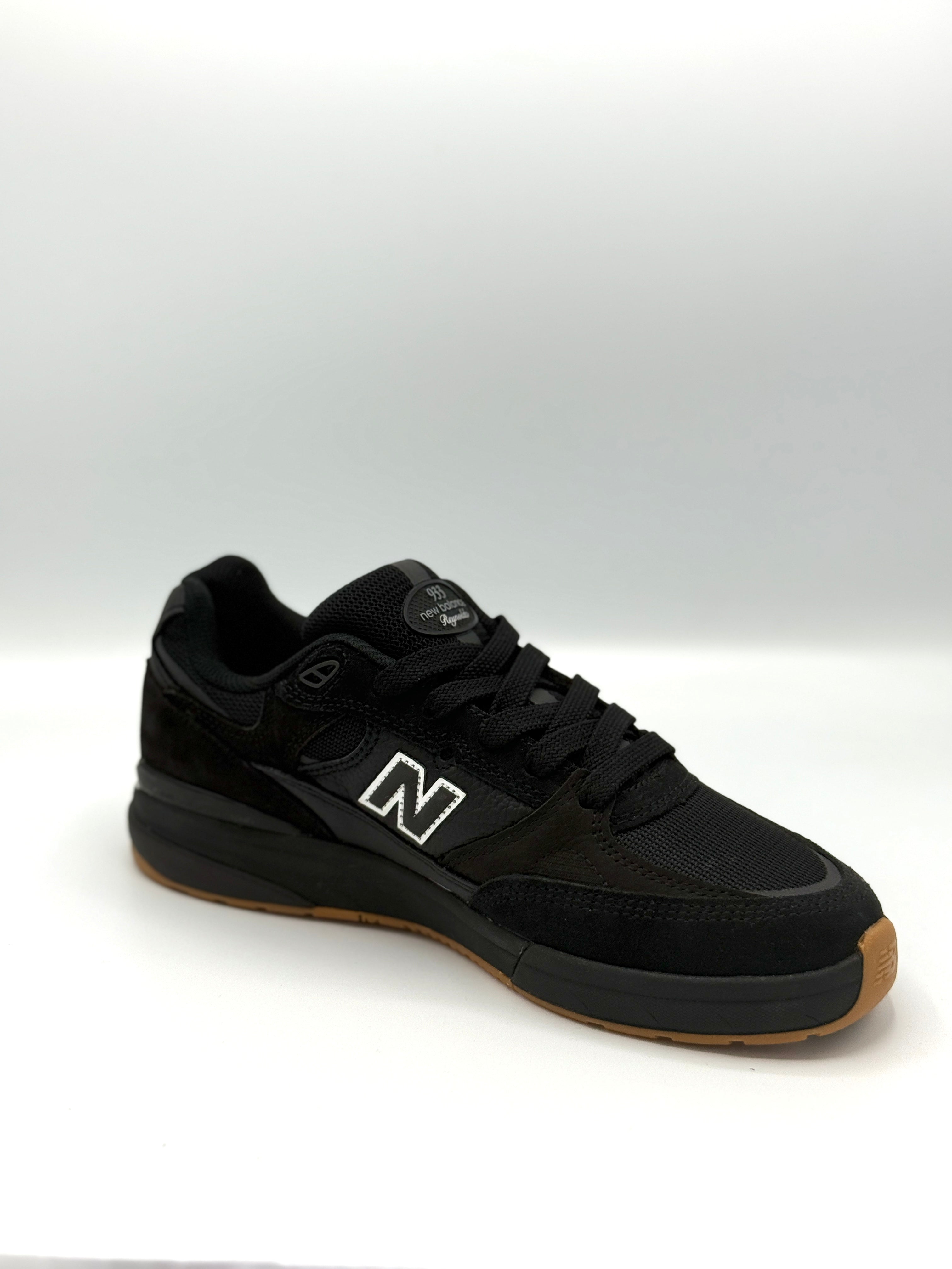眠・ルーズウェイト New Balance Numeric Andrew Reynolds 933 (Black Black) – Milo Snow