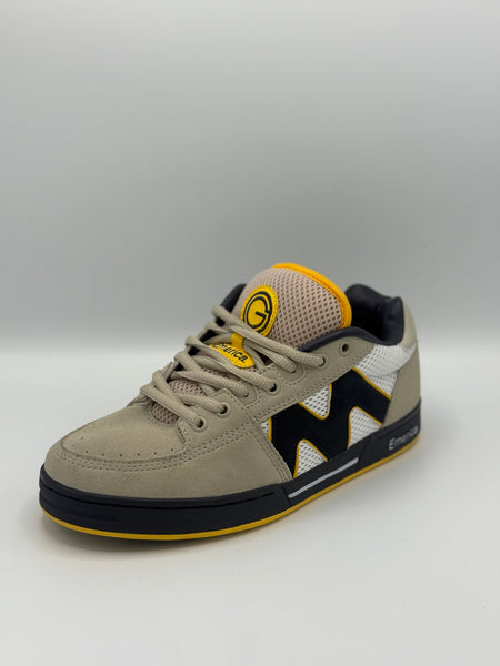 Emerica Tan Canvas Chukka Boots‎ Emerica Tan Canvas Chukka Boots main image 4