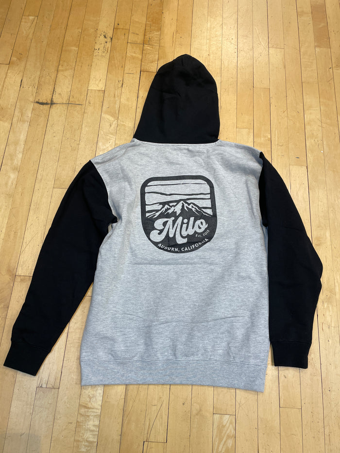 Milo Mountain Crest Hoody (Grey/Black)